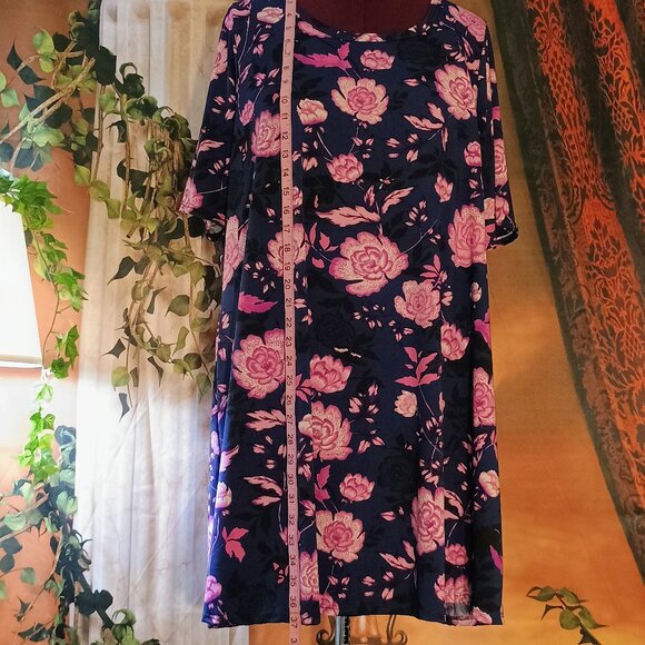 EUC: Tiffany & Grey Sze 3X Navy Blue Floral Shift Dress - Picture 4 of 5